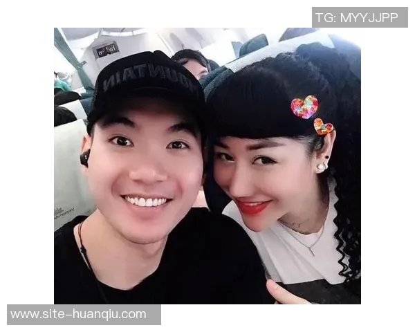 相差七岁姐弟恋甜蜜升级韩国国脚宋旻揆与女主播郭敏善喜结连理 相差七岁姐弟恋甜蜜升级韩国国脚宋旻揆与女主播郭敏善喜结连理