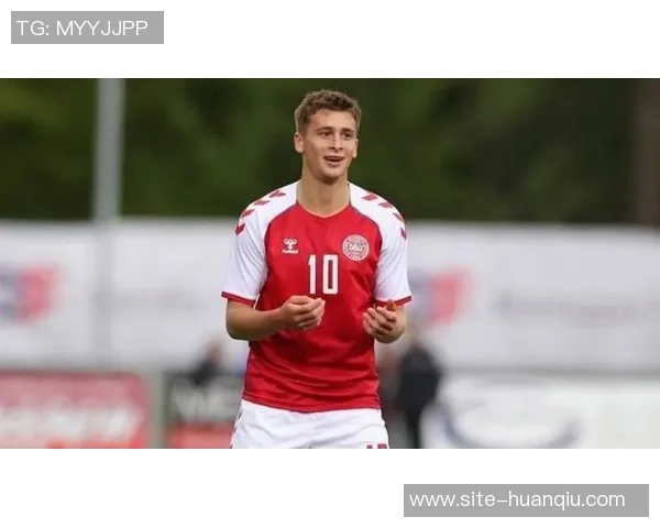 德比郡官方宣布门兴中场弗劳洛成功加盟并顺利通过体检