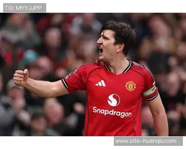 桑托斯左后卫索萨缺席训练正与热刺洽谈转会事宜