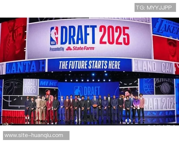 桑德斯创个人新高20分展现科比风范克尼佩尔稳定发挥贡献23分杨瀚森短短2分钟斩获4分 桑德斯创个人新高20分展现科比风范克尼佩尔稳定发挥贡献23分杨瀚森短短2分钟斩获4分