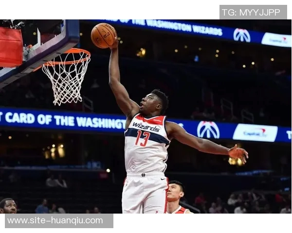 托马斯布莱恩特高效表现8投6中三分球全中贡献15分7篮板2盖帽 托马斯布莱恩特高效表现8投6中三分球全中贡献15分7篮板2盖帽