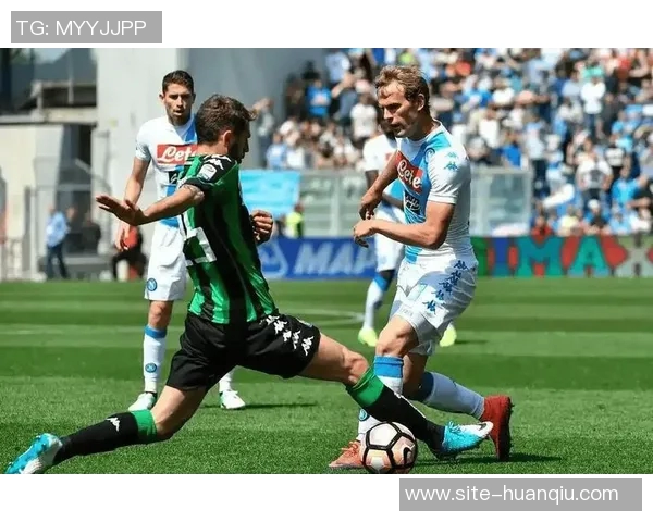 埃因霍温在欧冠赛季中禁区外进球领跑那不勒斯遭遇单场三球重创